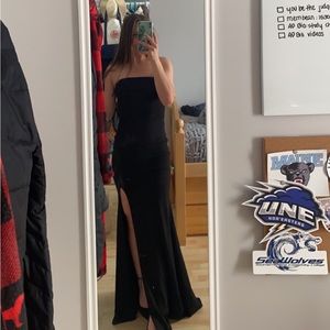 Strapless black formal dress🖤